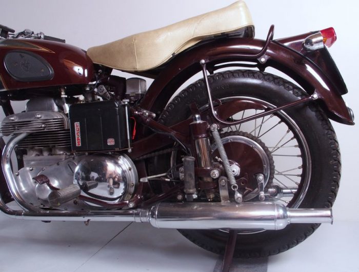 M1604 Ariel Square 4 '54 04