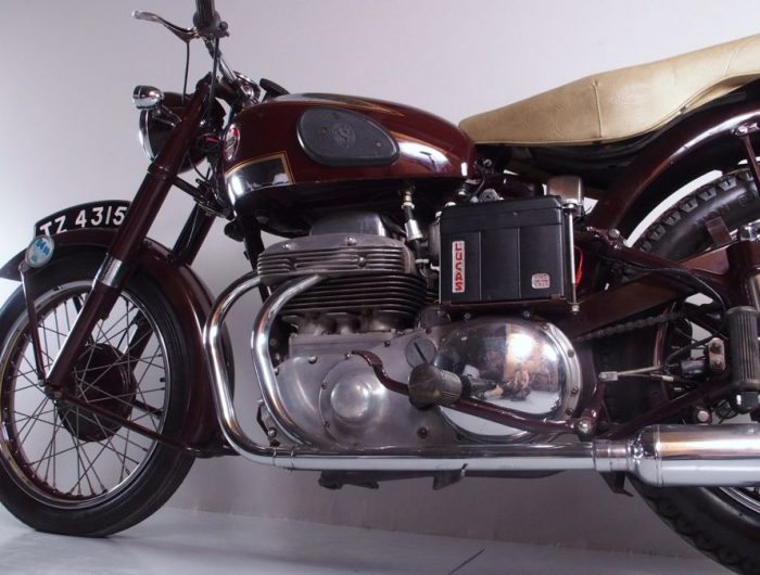 M1604 Ariel Square 4 '54 05